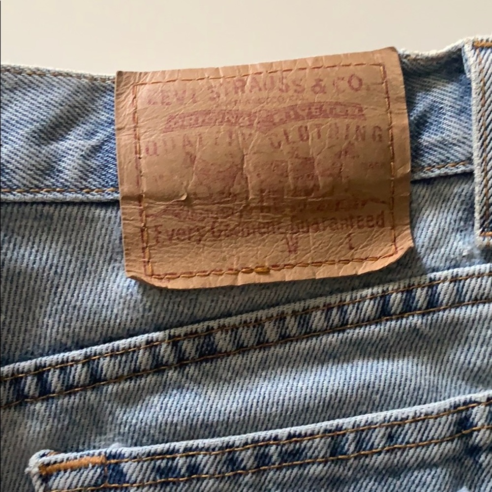 Levi’s Distressed - Picture 3 of 3